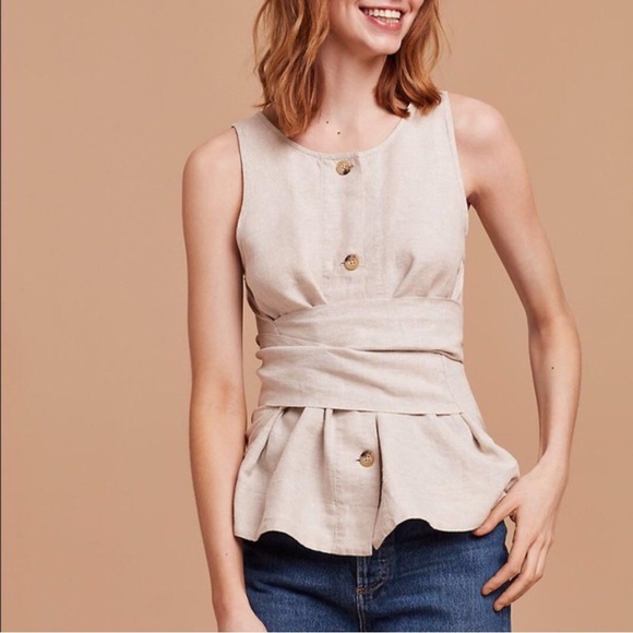 Aritzia Tops - Aritzia Wilfred Vachel 100% linen sleeveless wrap blouse. 🤍